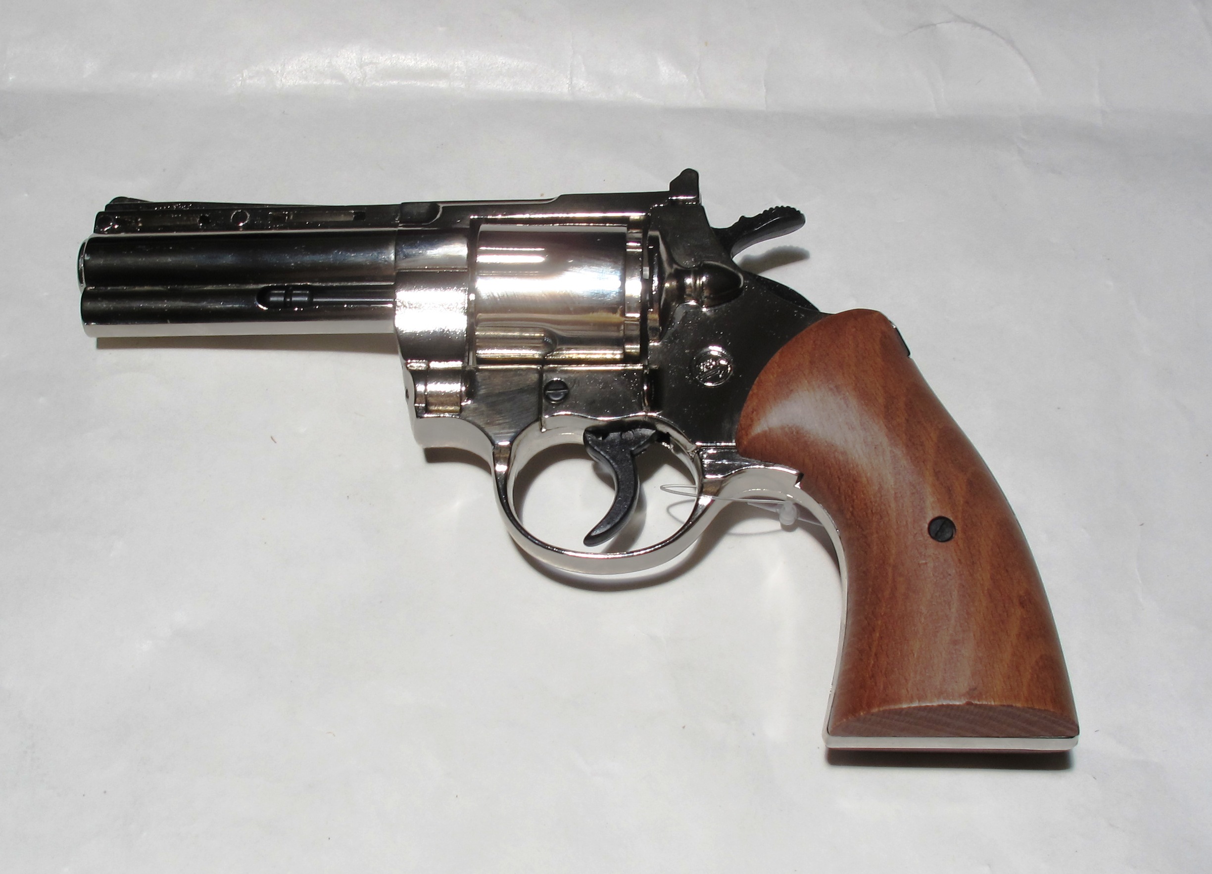 Bruni Magnum 380 nikel 9RK 